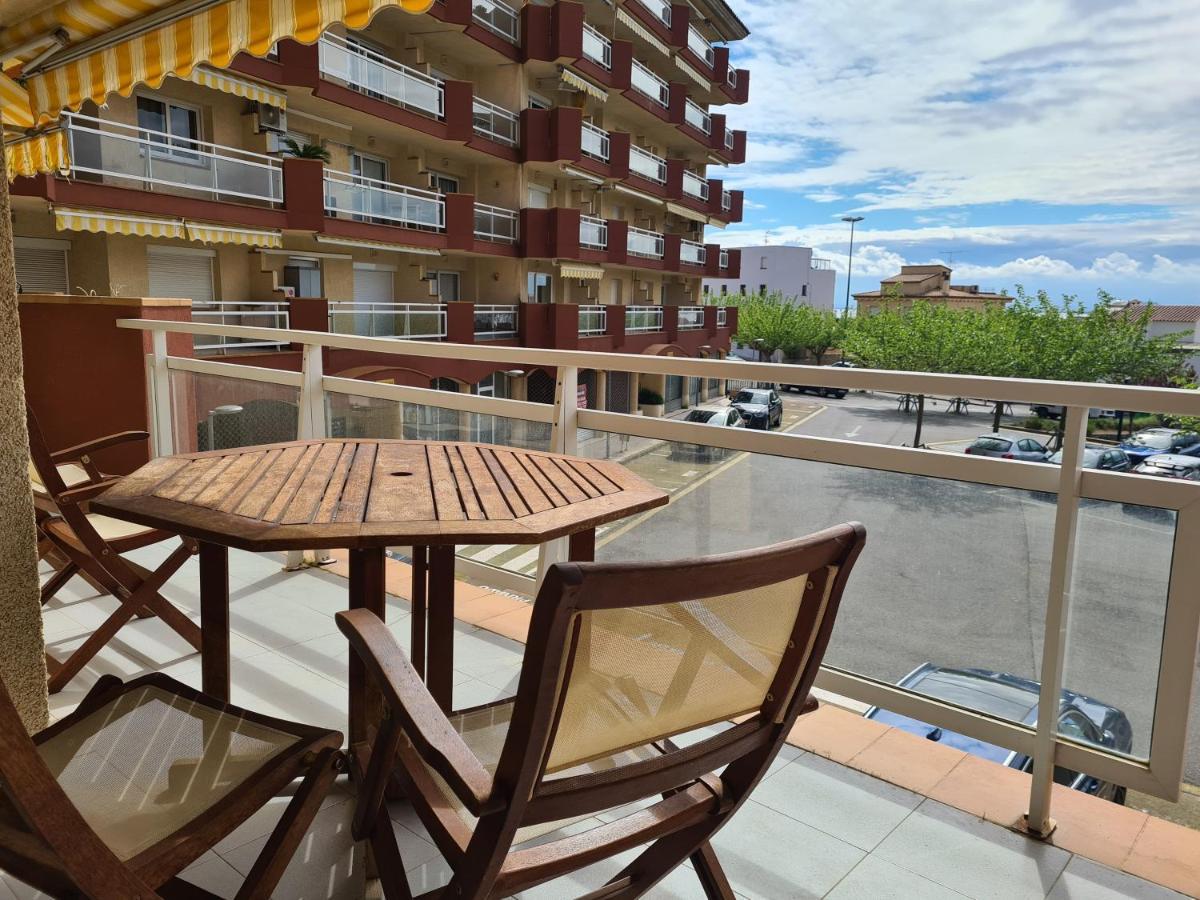 Acogedor apartamento vistas al mar Roses Exterior foto