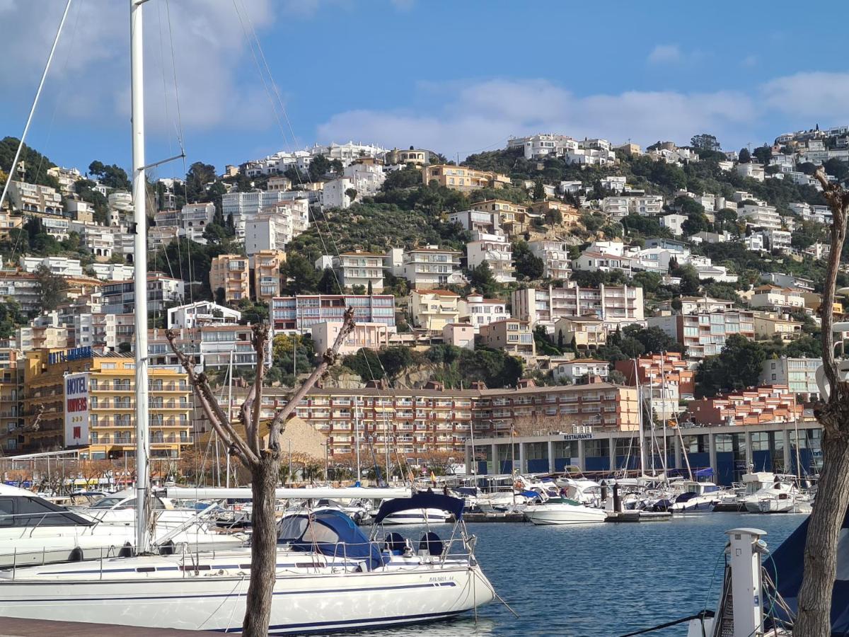 Acogedor apartamento vistas al mar Roses Exterior foto